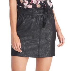 RACHEL ROY - Snakeskin look and feel in Deep Black